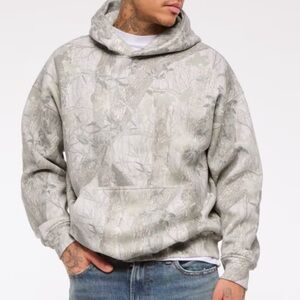 NWOT Abercrombie & Fitch Gray Camouflage Hooded Sweatshirt